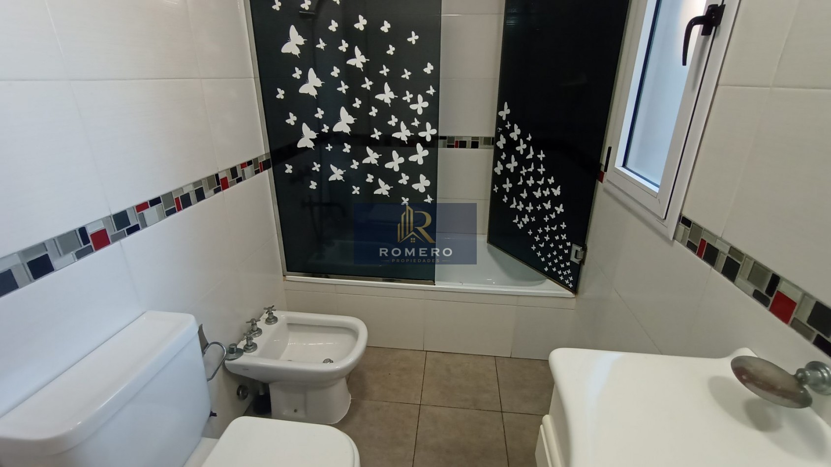 VENTA DEPARTAMENTO CON COCHERA SARANDI