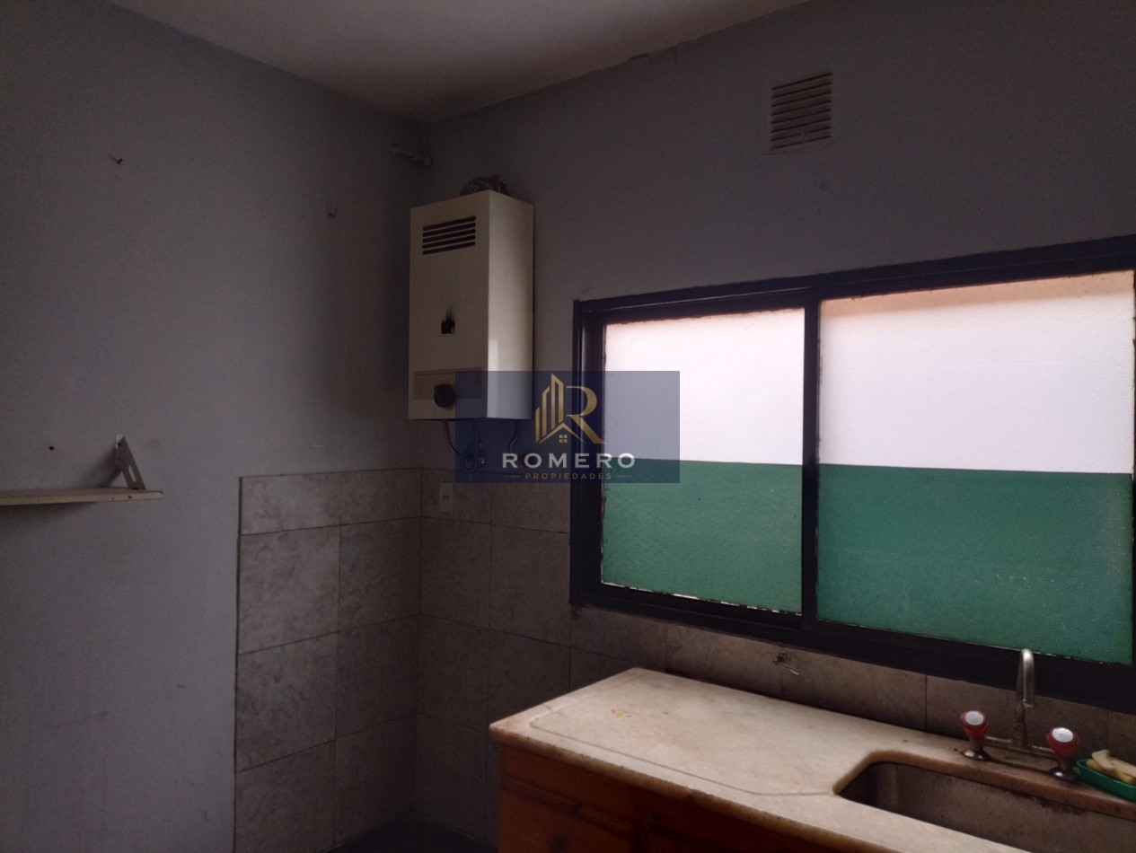 VENTA 2 CASAS SOBRE LOTE PROPIO AVELLANEDA